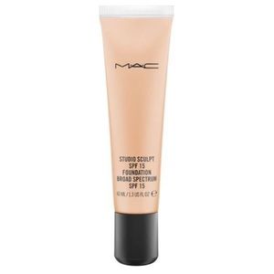 mac studio sculpt foundation nc35